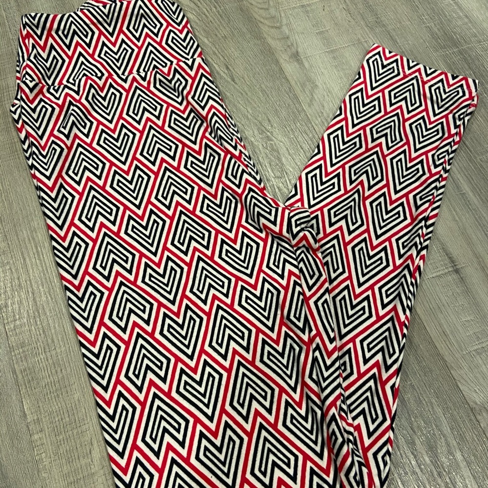 Lularoe OS Leggings - NWOT